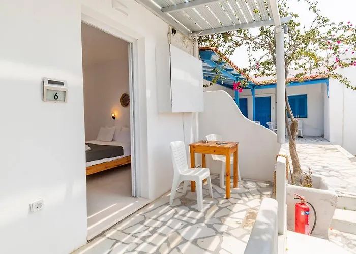 Naxos Beachwalk * Naxos City